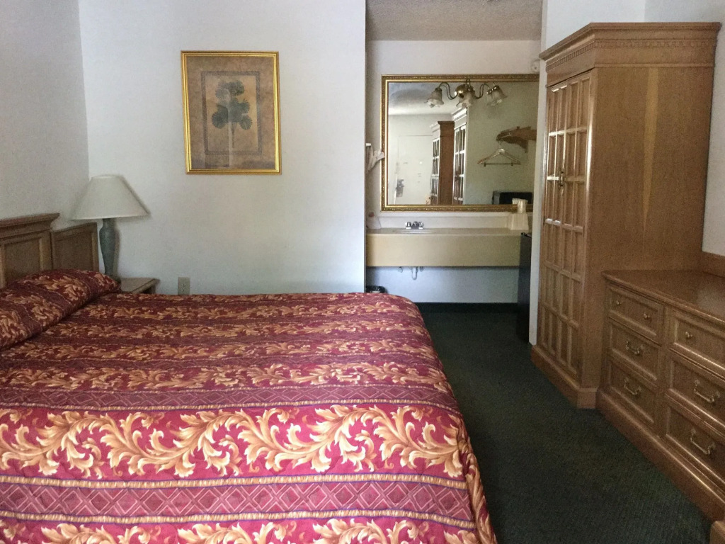 APM Inn & Suite