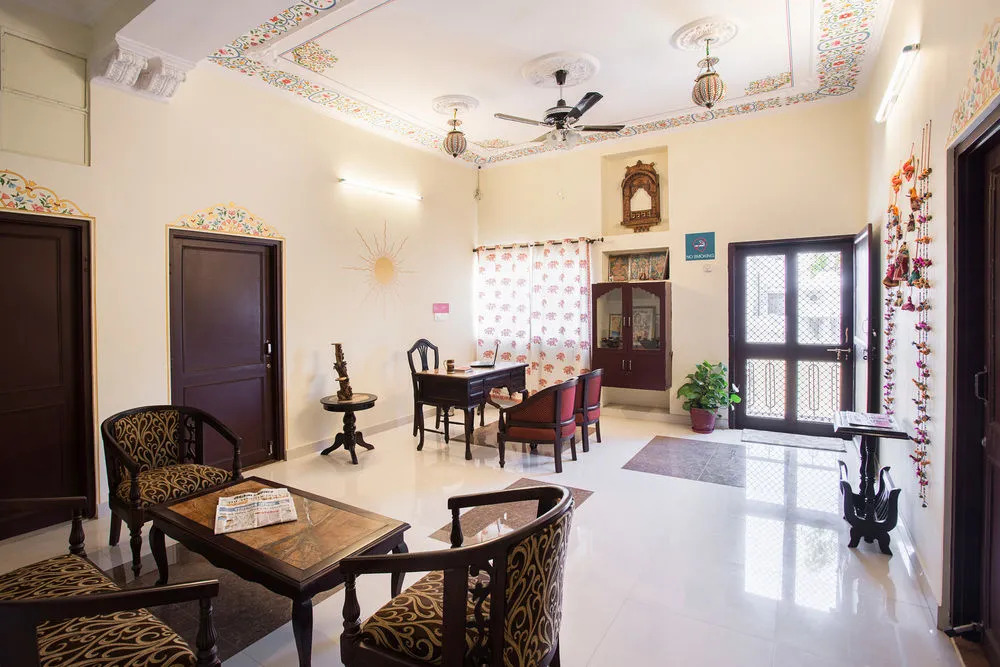 OYO 384 Hotel Noble House