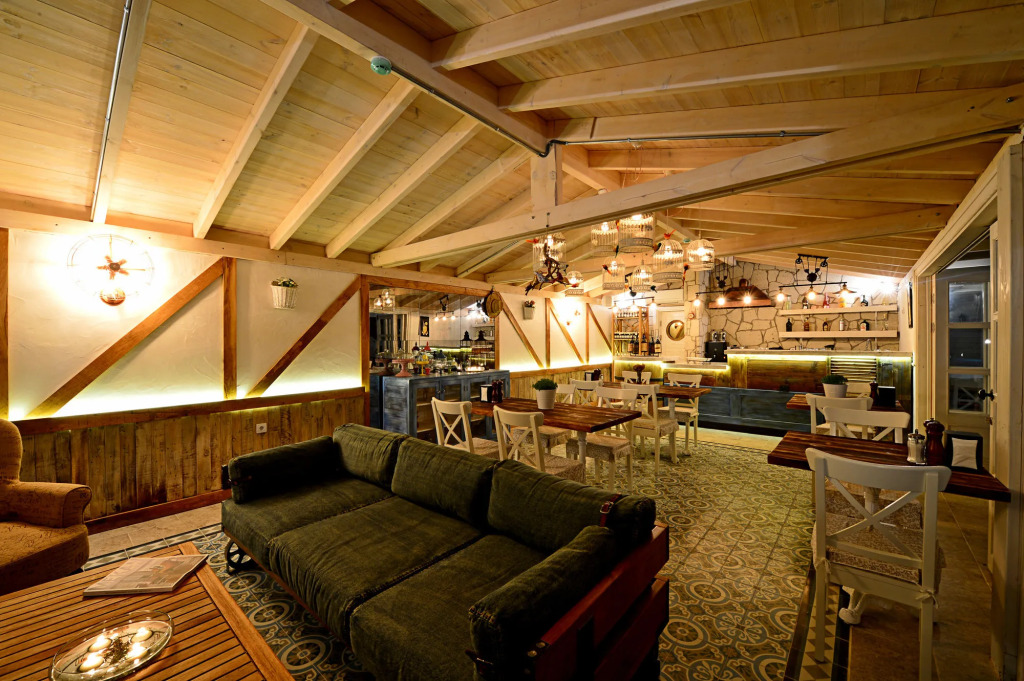 Bay C Hotel