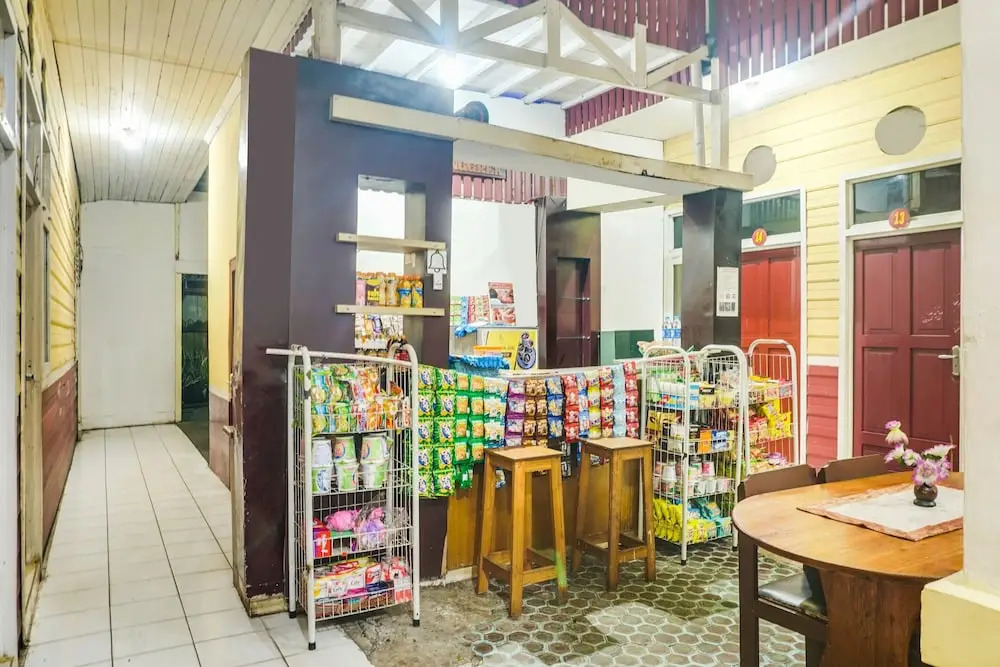 Hotel O Anggrek Daqu Syariah Kapuas