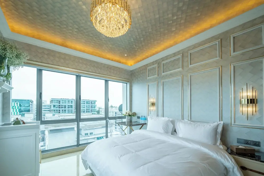 Ritz Residence - A Member of The Luxury Hotel Group