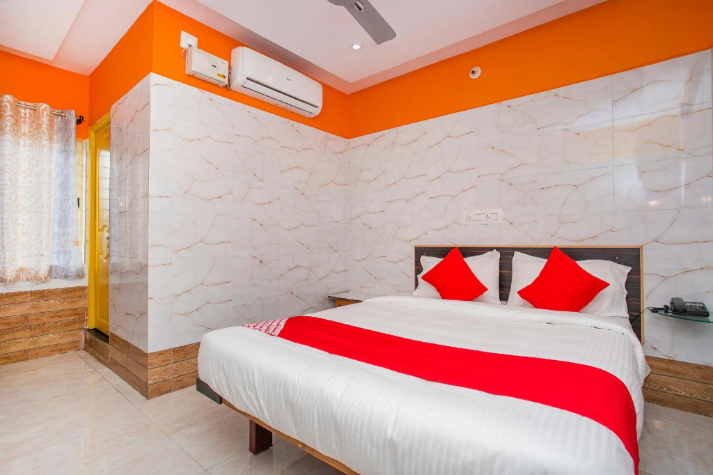 OYO 24374 Hotel Dwaraka