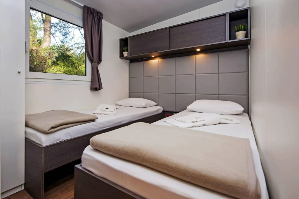 Aqua Camp Mobile Homes in Camping Porton Biondi