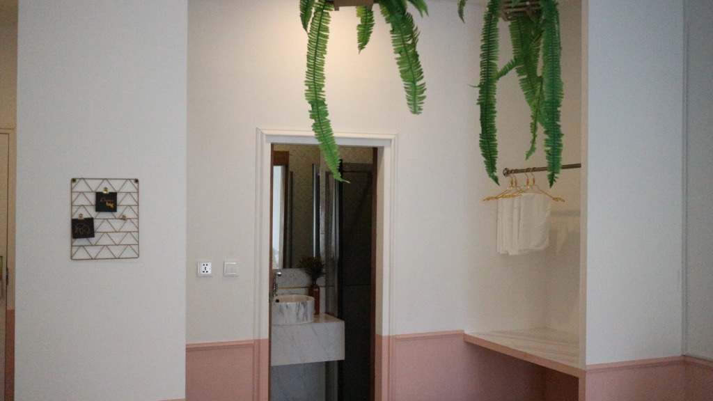 Isara Boutique Hotel and Cafe