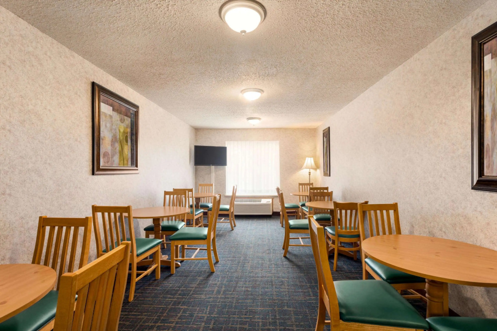 Days Inn by Wyndham Hurley