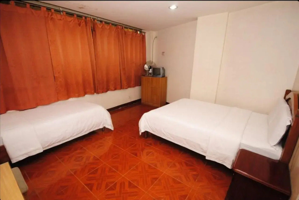 Hotel 45 Extension