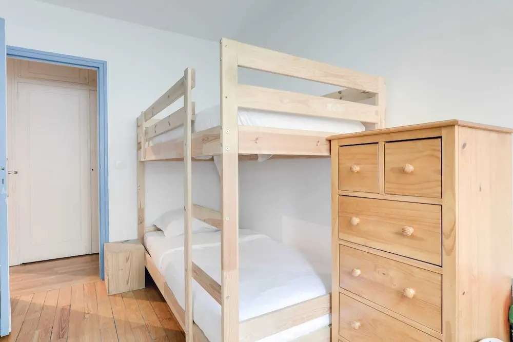 2 bedroom family apartment for 4 people by GuestReady