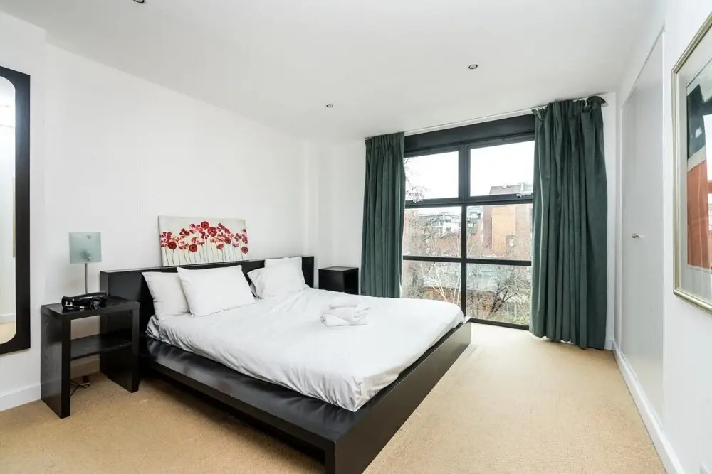 NEW Sleek 2BD City Flat in the Heart of Farringdon