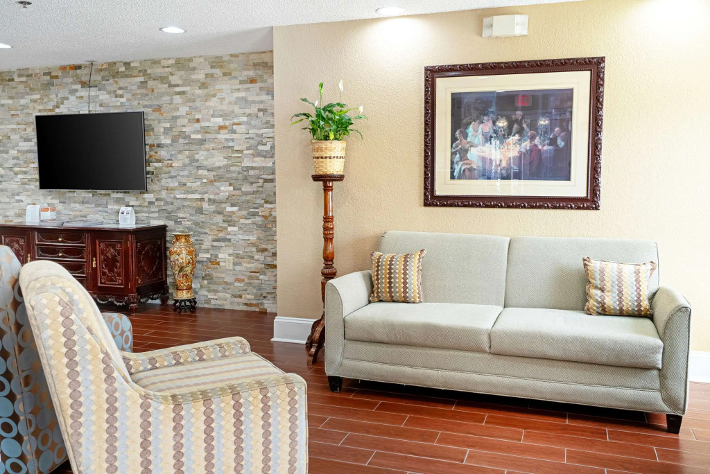 Quality Inn & Suites Robbinsville