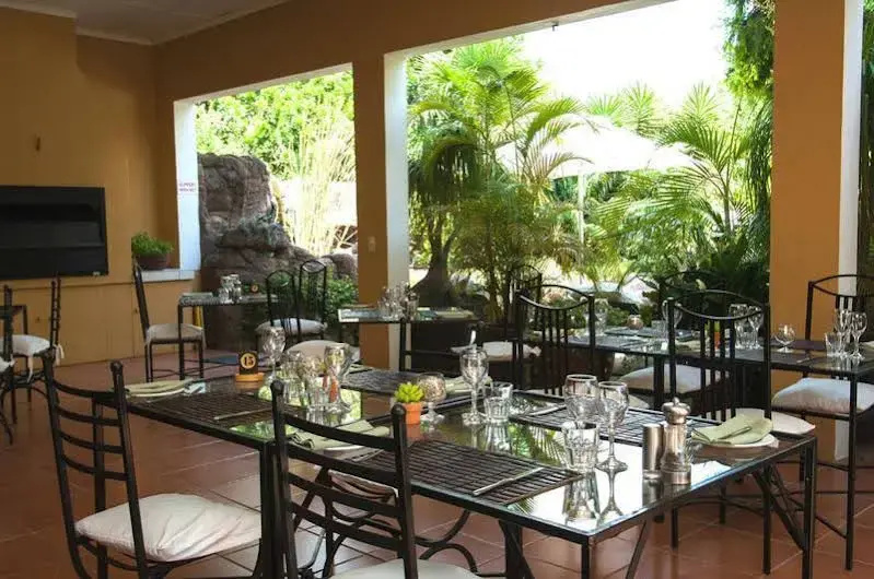 Cosmos Cuisine Addo