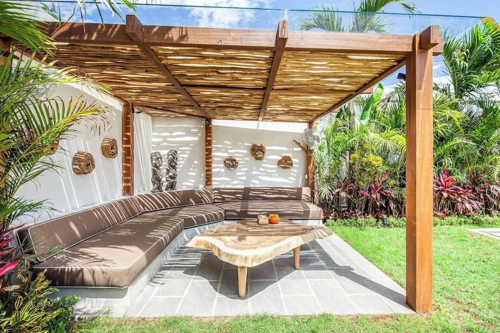 Spectacular 4BR Villa, 400m to Beachfront Elegance