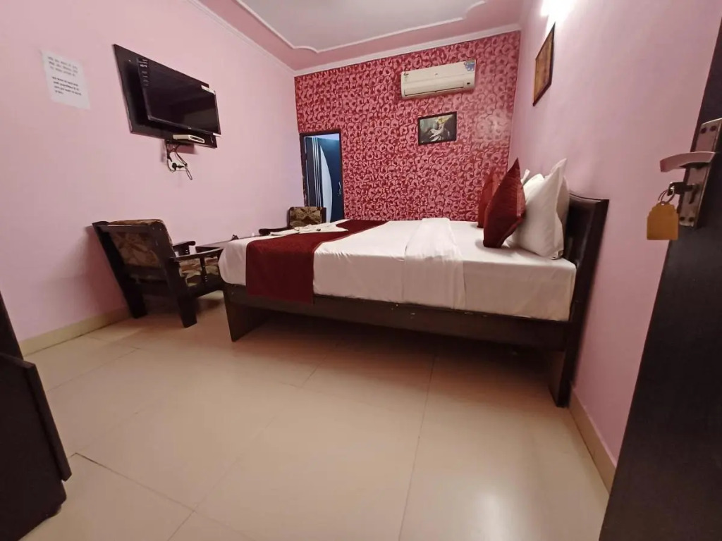 Hotel Chhavi Holidays a unit of bhanwar group