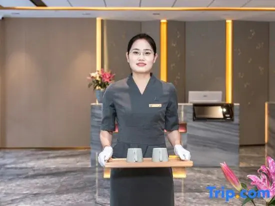 Lefeng Hotel (Kunming Tongde Square Wan Hong Road Branch)