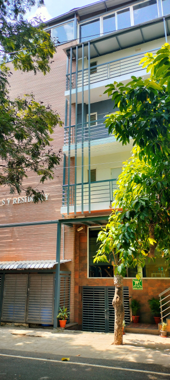 RAJKIYAM - A Business Hotel