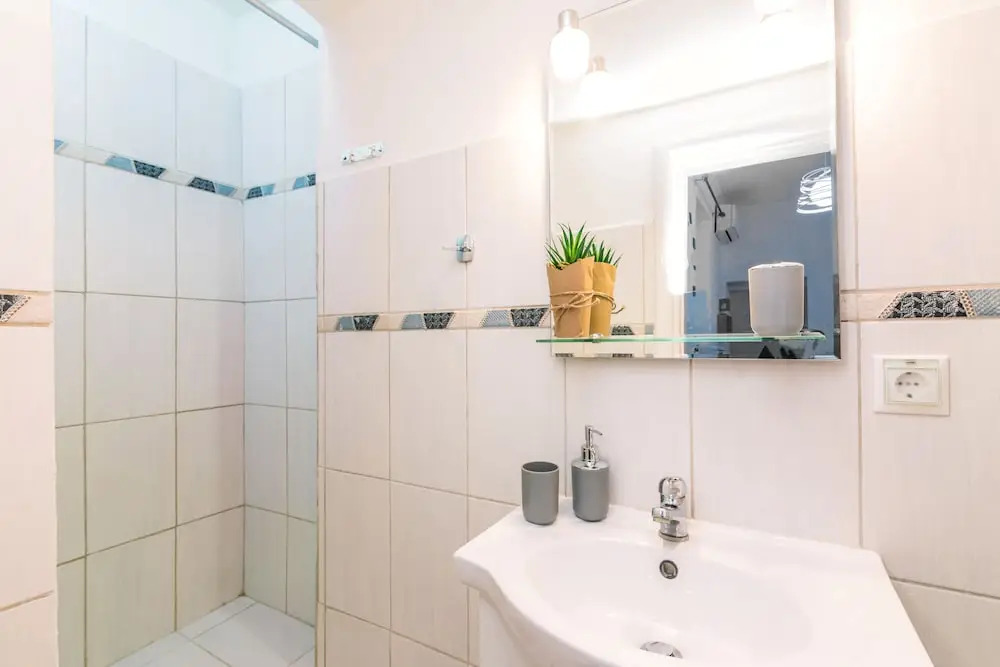 Studio Nona in Old Town By Konnect