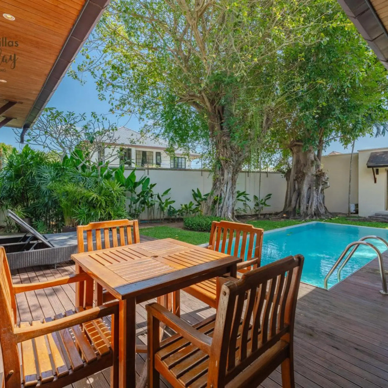 Two Villas Holiday: Oriental Style Nai Harn Beach