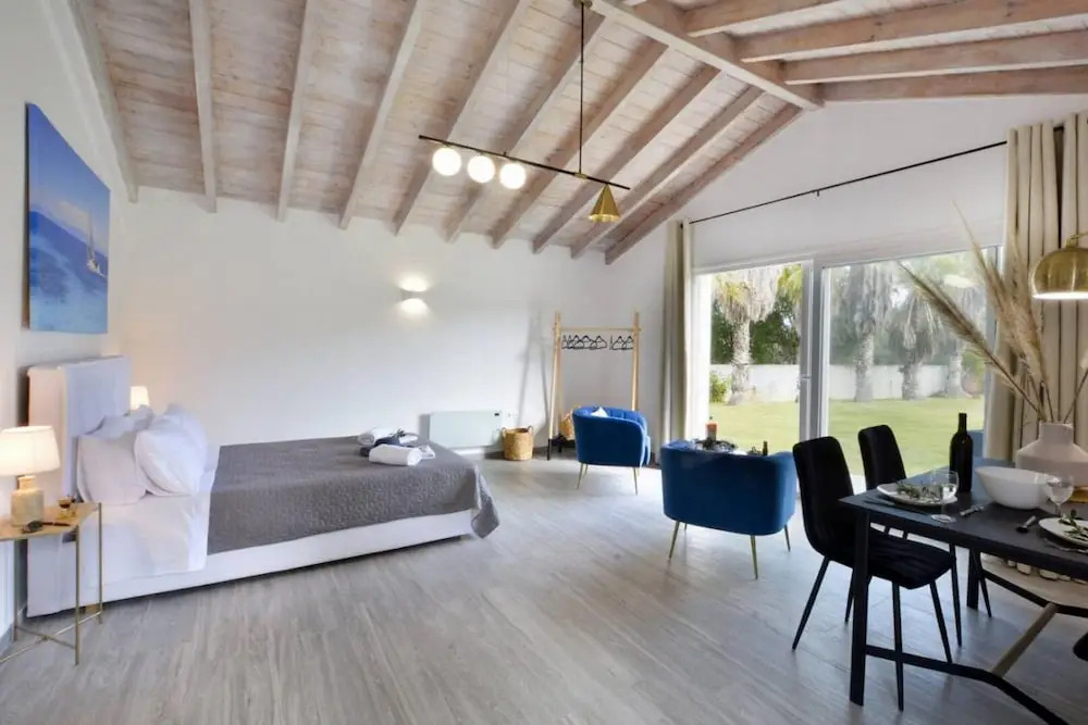 Villa Noulia With 4 Bedrooms and 2 Bathrooms
