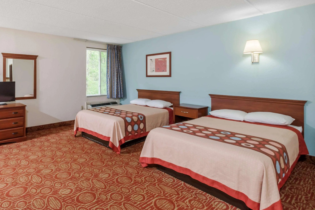 Super 8 by Wyndham Danbury