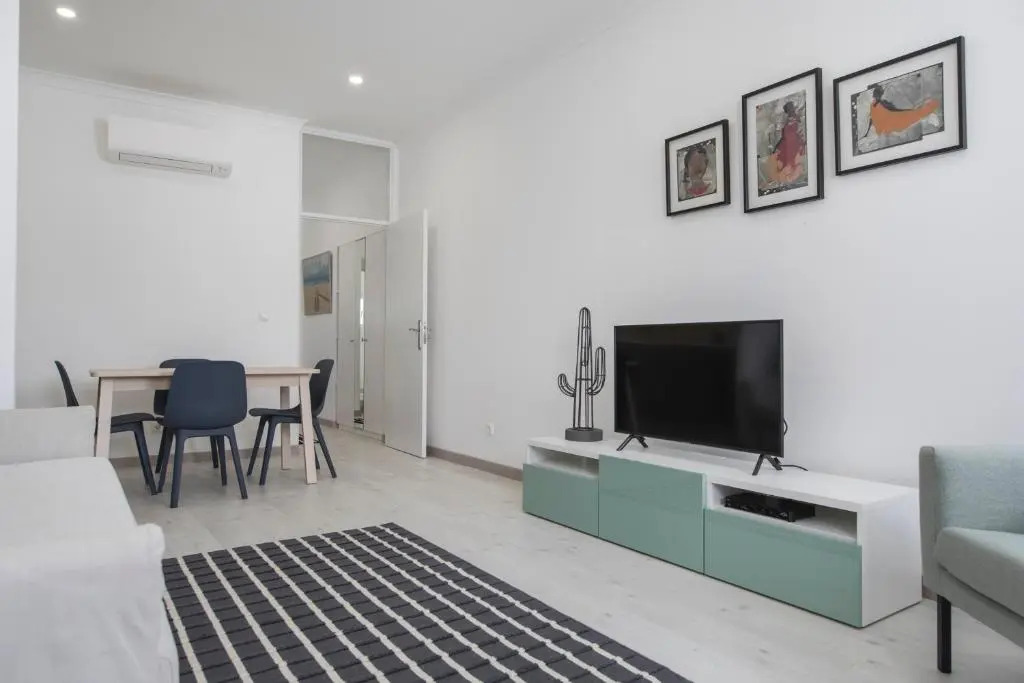 Principe Real Elegant flat with terrace