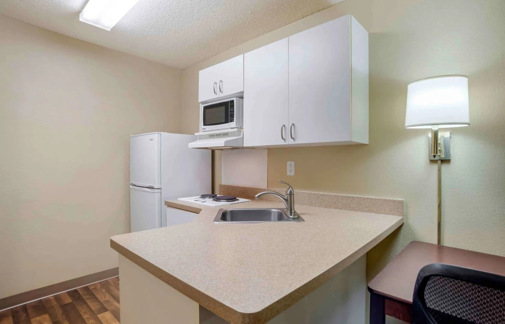 Studio 6 Extended Stay Huntsville, AL - US Space & Rocket Center