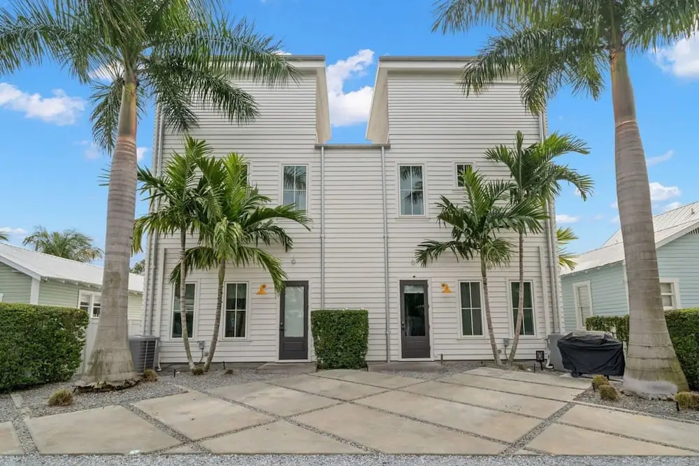 Casa Monte Cristo Luxury Home Steps to 7th Ave