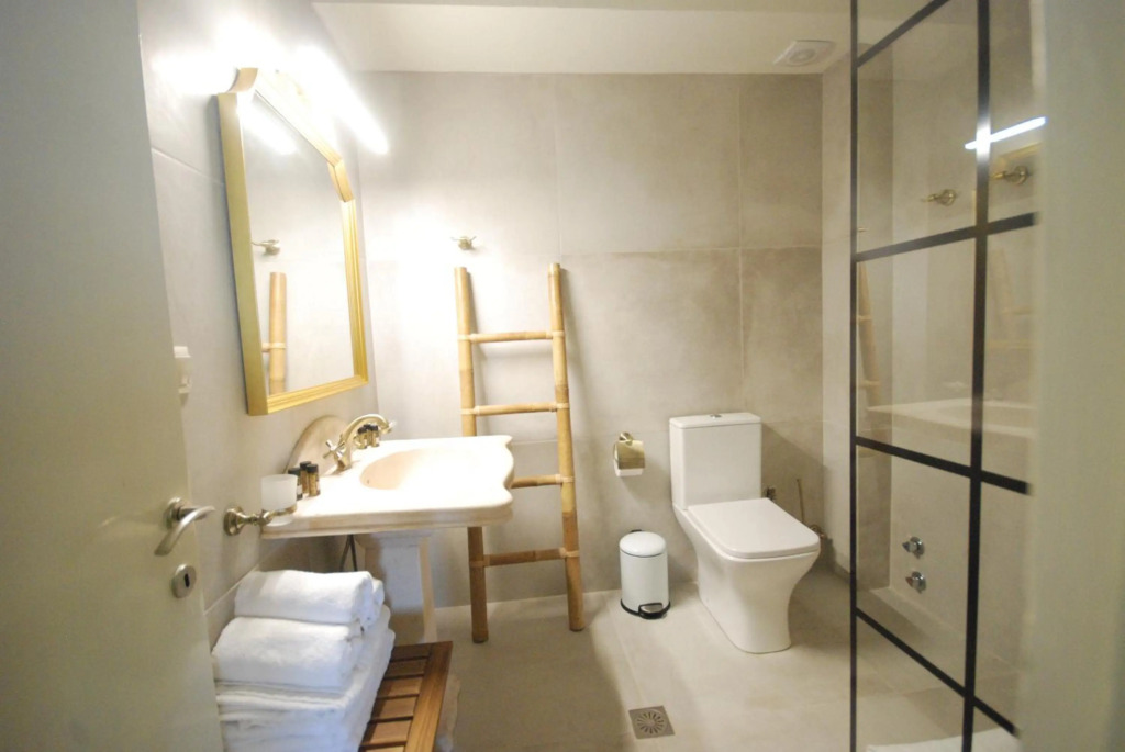 Assa Maris Beach Hotel