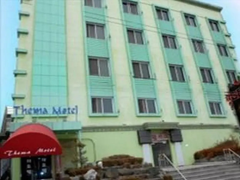 Theme Motel