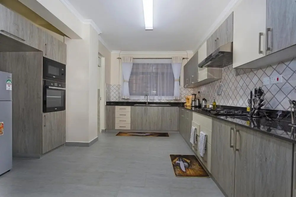 Lancaster Luxury Suites by Edmor Suites