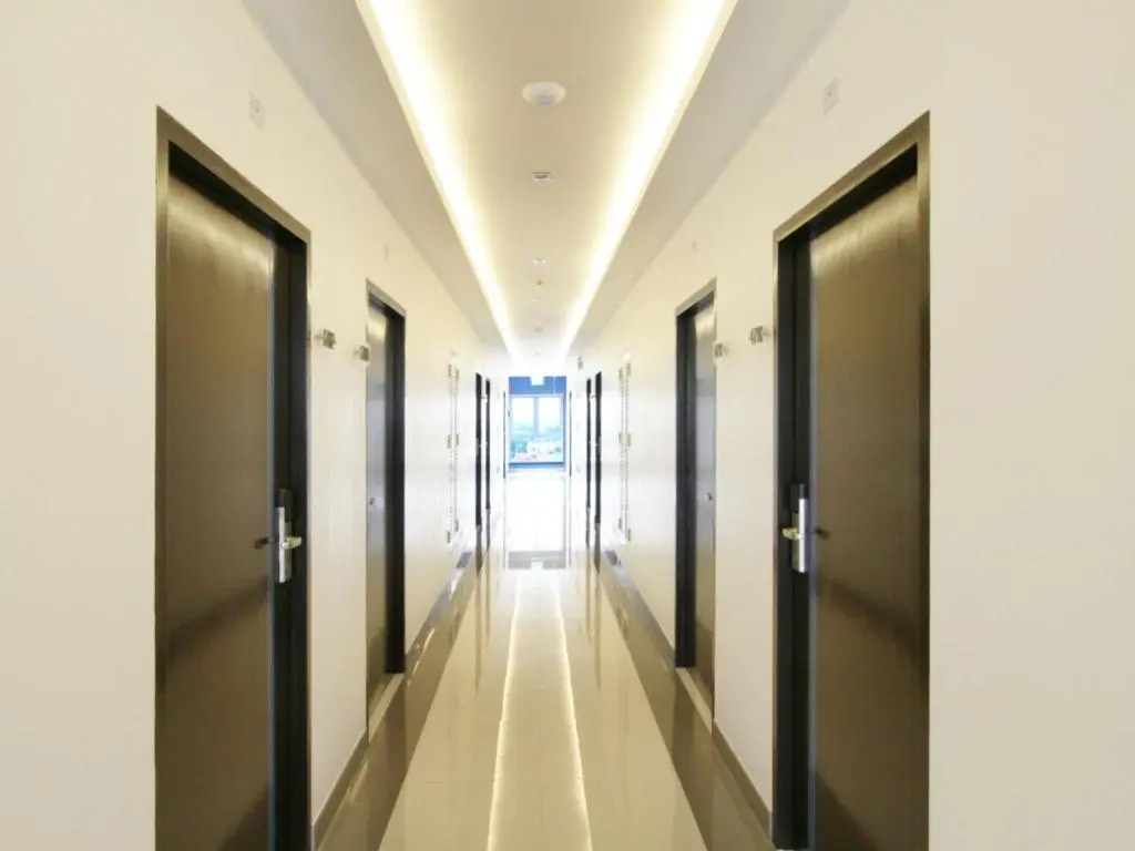 Anna-Nava Pakkret Hotel