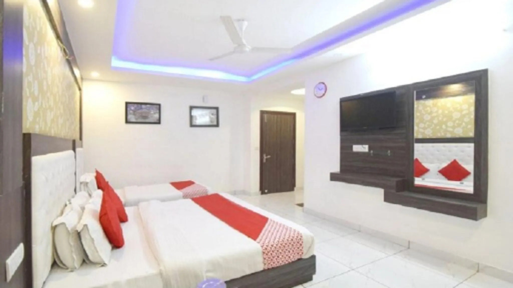 Hotel JP International