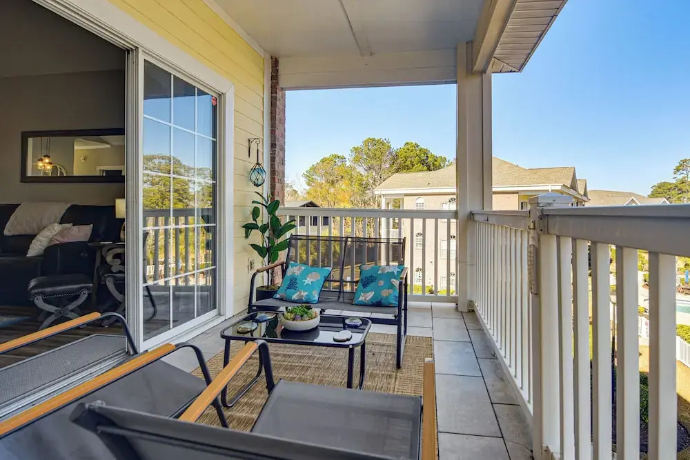 Golf, Gamble & Fish! Condo w/ Pool in Little River