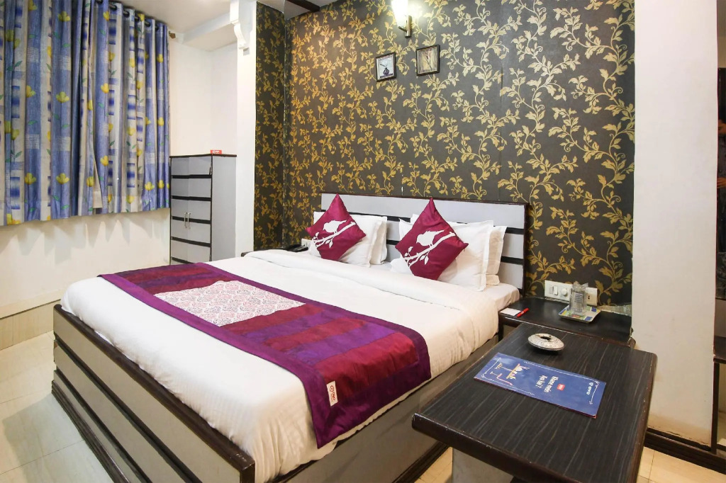 OYO Rooms 32149 Hotel Liberty