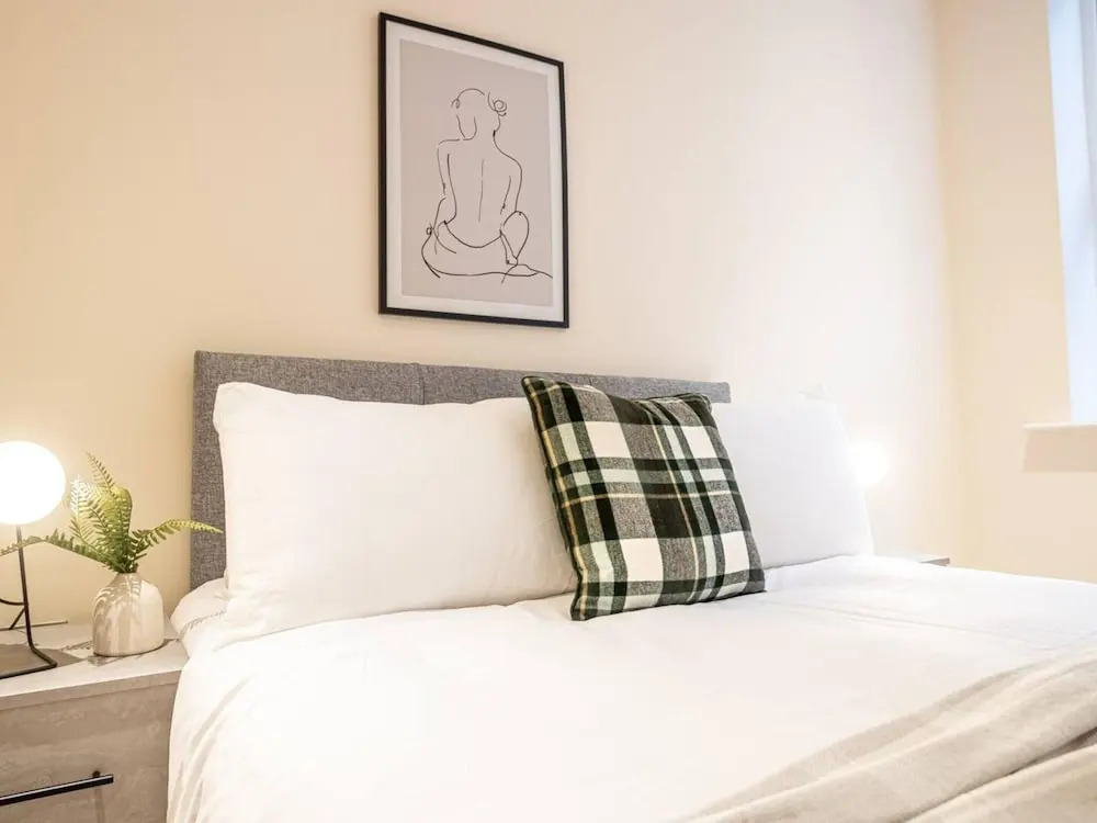 Luxe One Bed W/city View Near Ipswich Waterfront