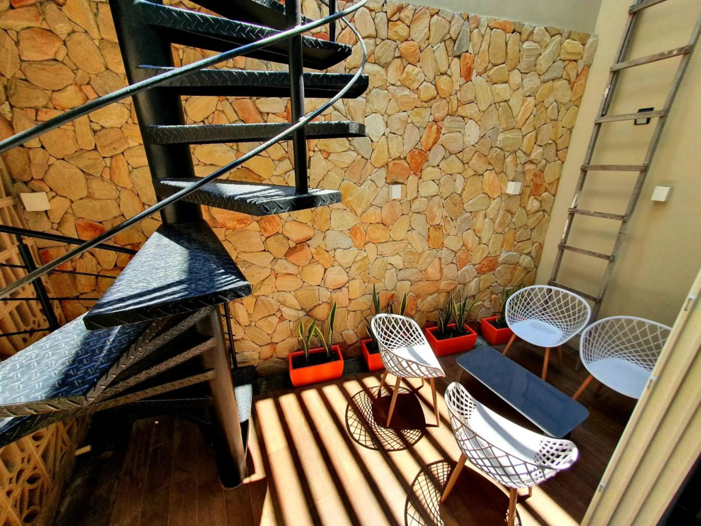 Casa Áurea! A 100 metros da areia de Ponta Negra, com vista deslumbrante do mar