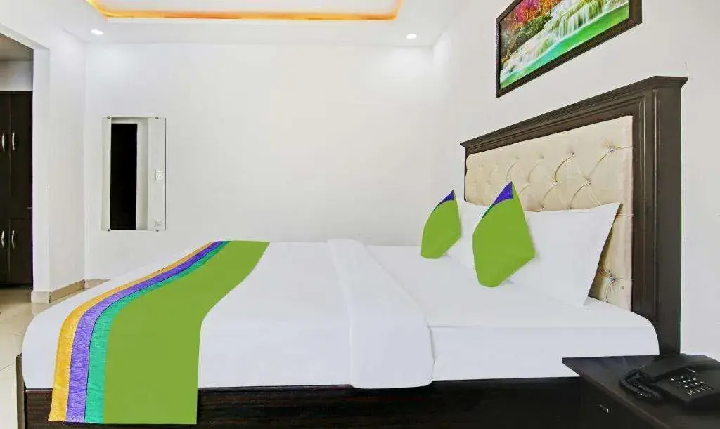 Treebo Royal Empire Adarsh Nagar, Chandigarh