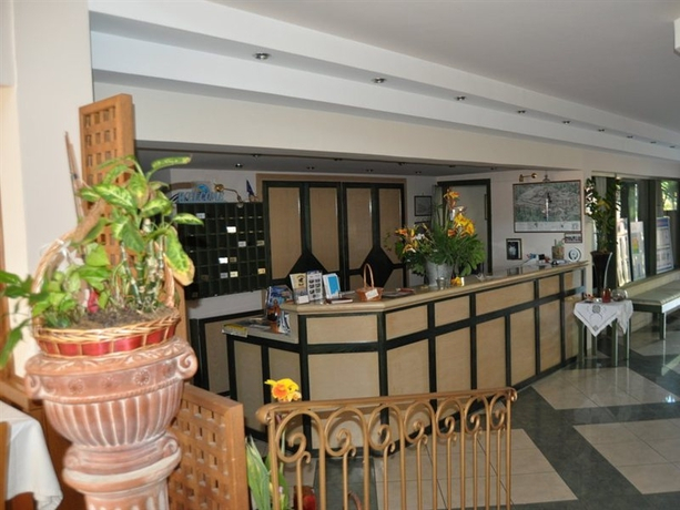 Bella Casita Family Apartments