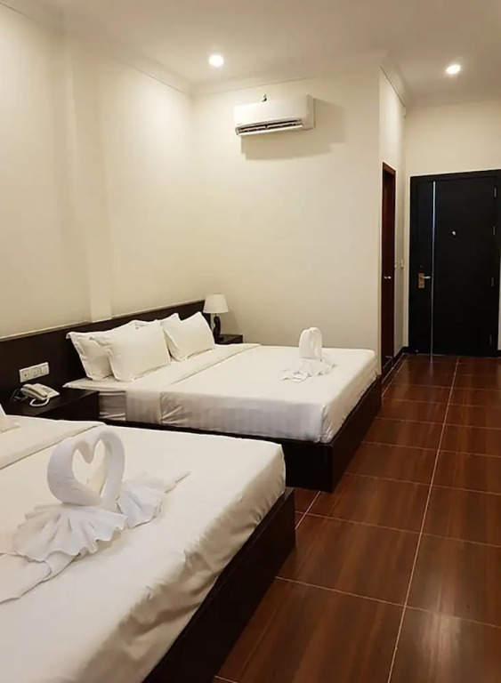 Apple Hotel Two - Near Phnom Penh Airport