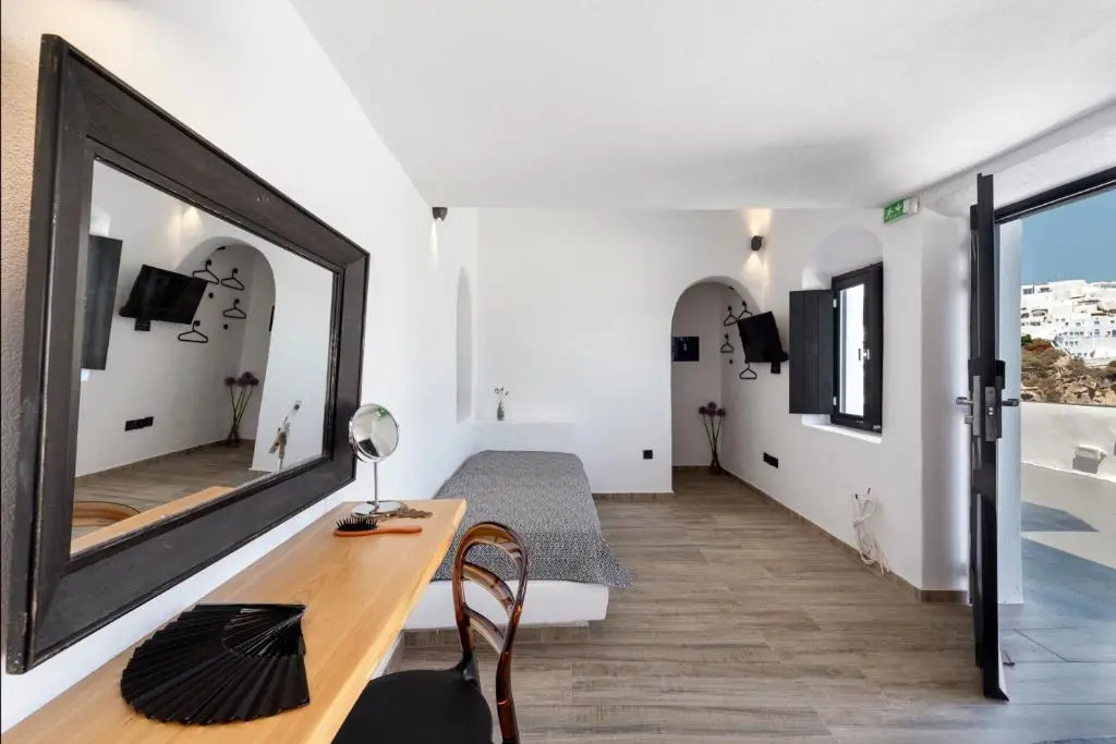 Pearl of Caldera Oia - Boutique Hotel by Pearl Hotel Collection