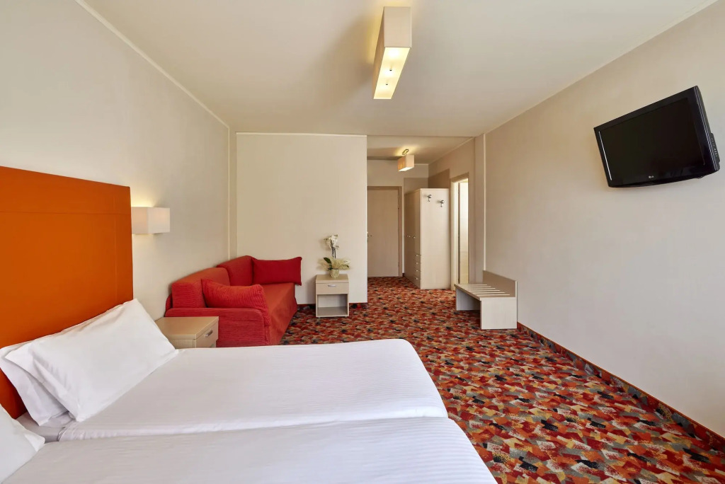 Hotel Royal Village