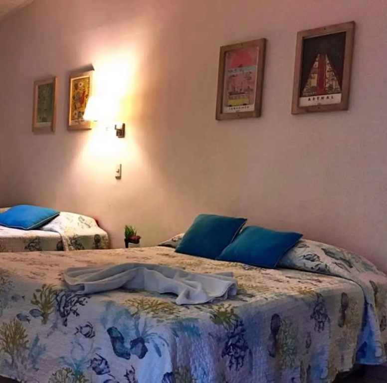 La Oveja Negra Tamarindo Hostel and Surf Camp - Adults Only