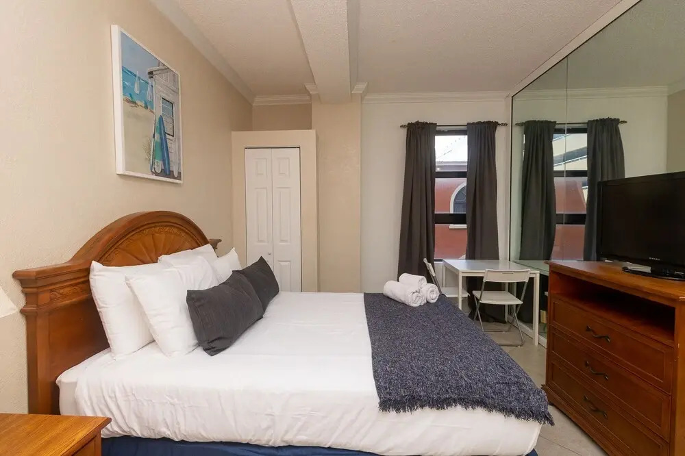 227 City View Hollywood Beach