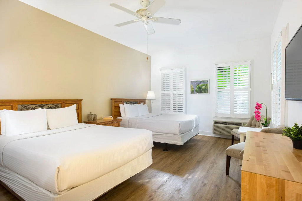 Paradise Inn