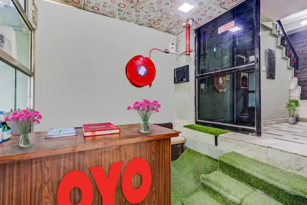OYO 87646 Hotel Pacific Blue
