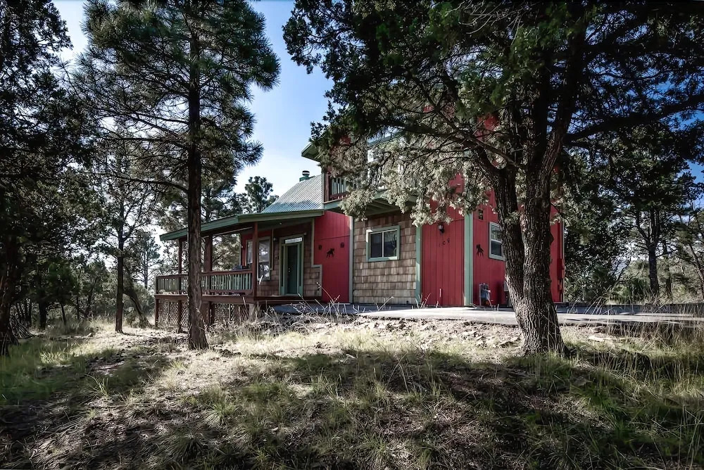 Alhambra - Three Bedroom Cabin