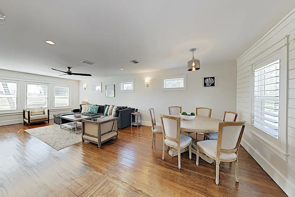 Victoria House 3 Bedrooms 2 Bathrooms Home