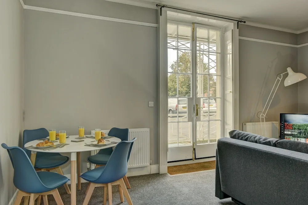 Karah Suites Friarn Lawn