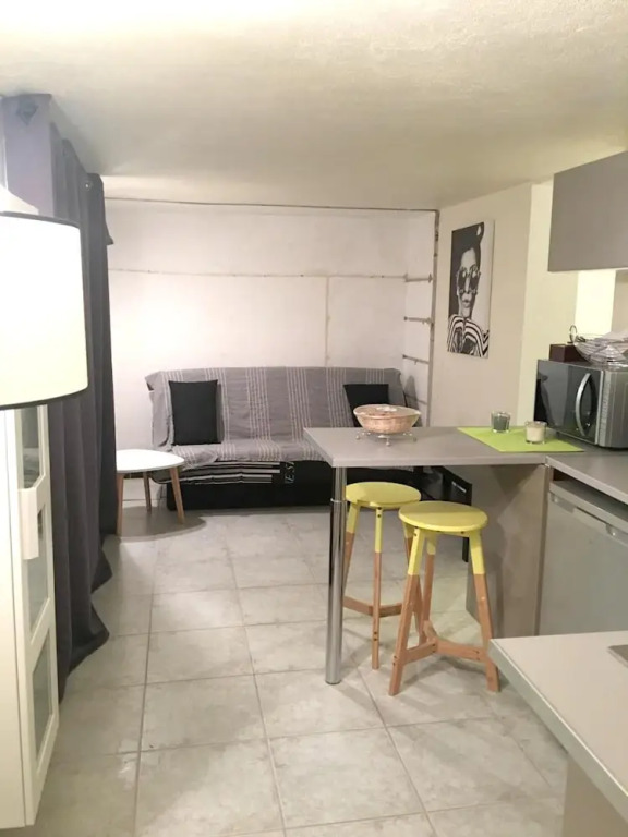 Apartment With one Bedroom in Saint-raphaël, With Pool Access and Wifi