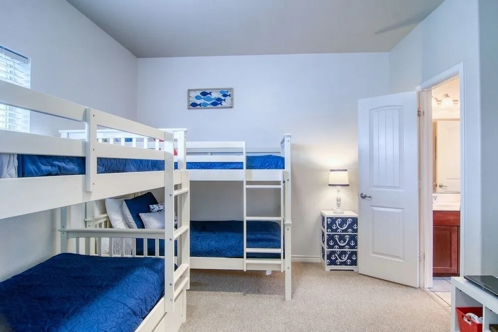 Shoreline Dreams - 3 Br Condo