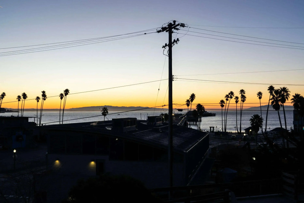 Howard Johnson by Wyndham Santa Cruz