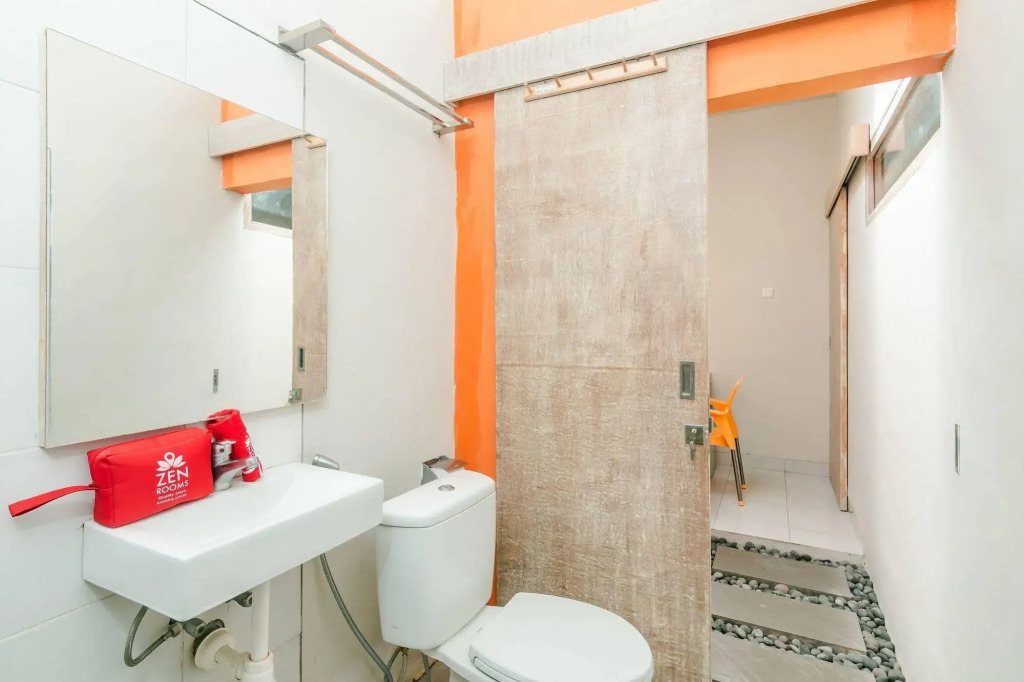 Zen Rooms Ciung Wanara Denpasar Syriath